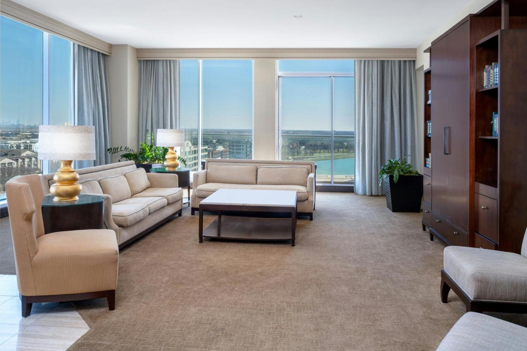 Renaissance Dallas North Hotel Farmers Branch Dış mekan fotoğraf